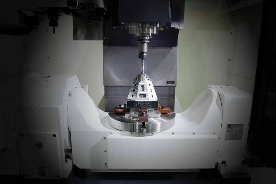 CNC Horizontal Machining Center - Spindle and Workpiece